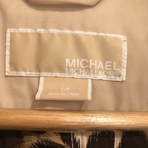 Michael Kors Women’s Raincoat - Picture 2 of 6